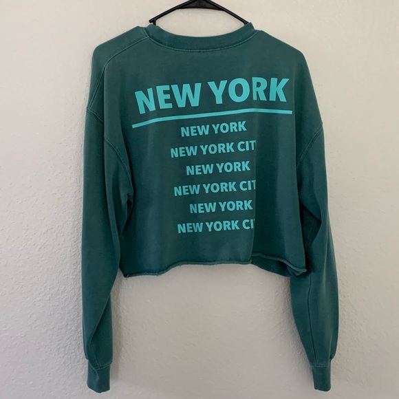 Teal semi crop sweatshirt - Picture 1 of 2